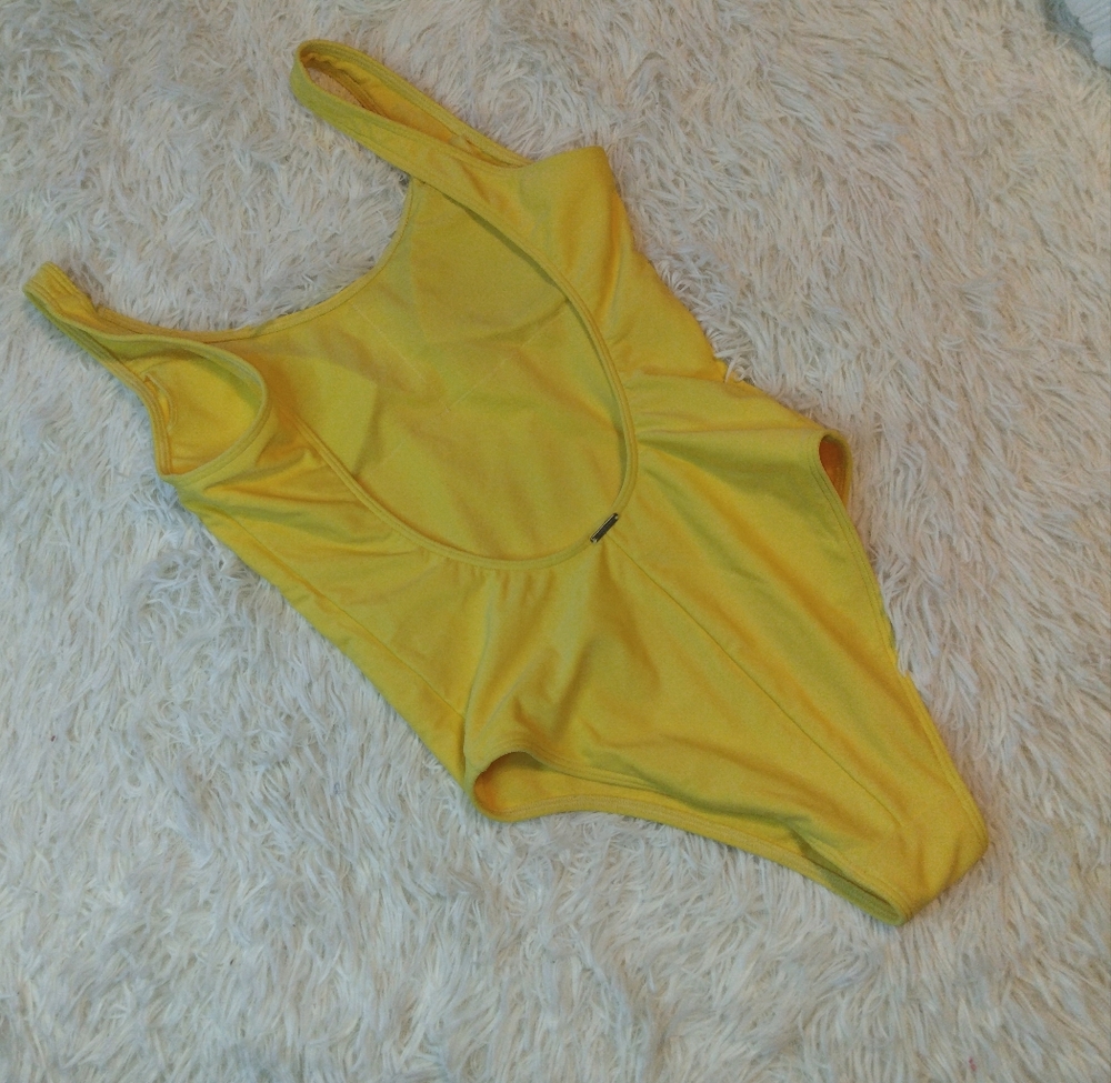 Abercrombie & Fitch Yellow Scoop Neck One Piece Swimsuit Size XS - Picture 4 of 5